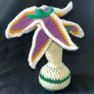 Crochet Lilly Decor